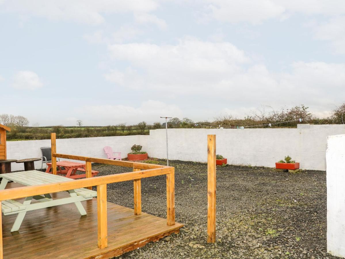 May'S Cottage Bushmills Exterior photo